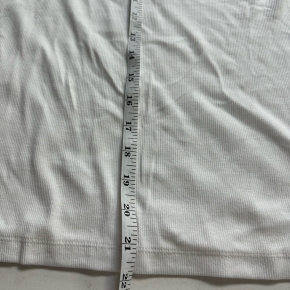 LOFT White Tank Top with Round Neckline and Sleeveless Style - Picture 7 of 9